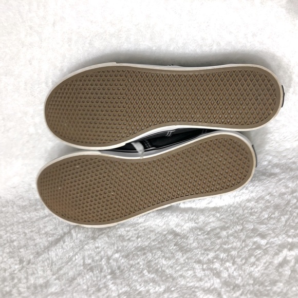 Vans Authentic Canvas Shoe - Picture 9 of 12